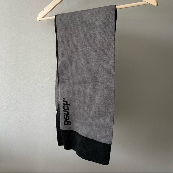 BENCH SCARF - Picture 6 of 8